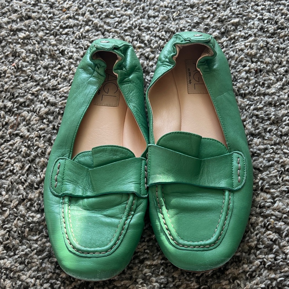 AGL Mara Moc Toe Loafers in green size 38/7.5